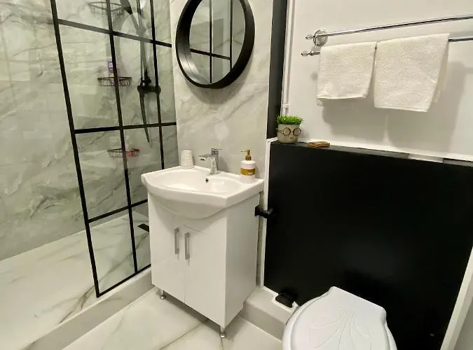 Militari Gorjului بوخارست